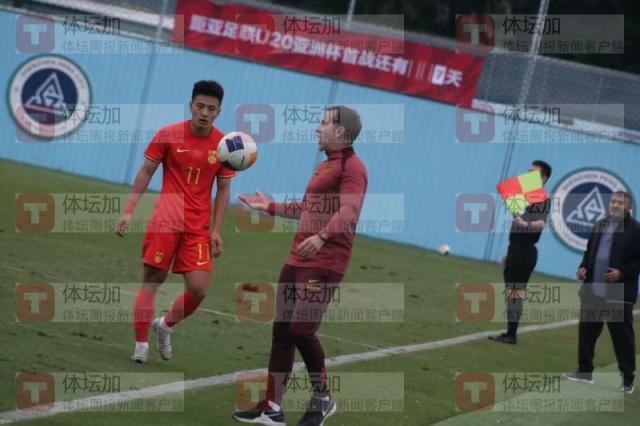 乐鱼app-国青最后热身险象环生 一场大捷之外还有两场虚惊