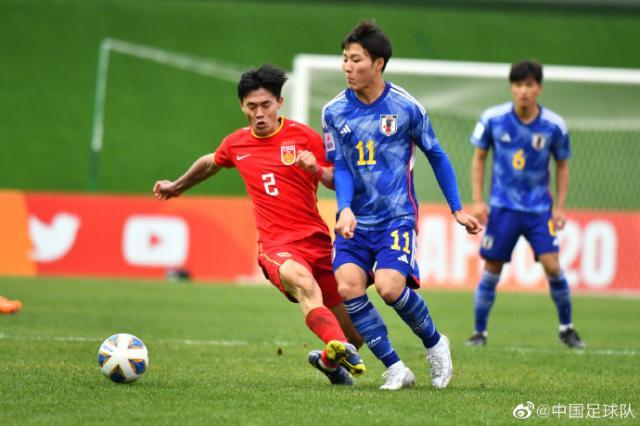 乐鱼app-胡荷韬：小组出线完成小目标 战韩国全力争取胜利